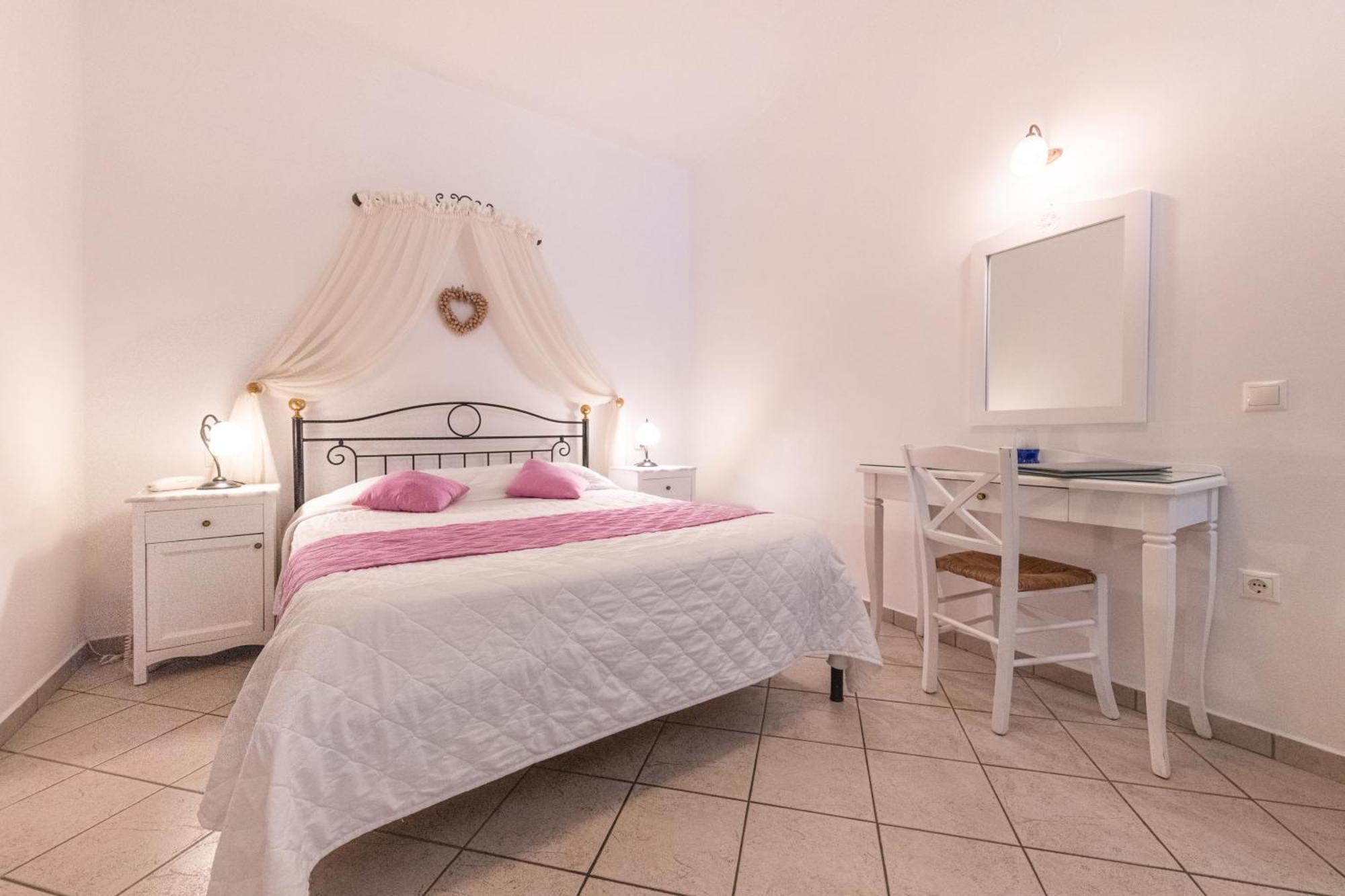 Reverie Santorini Hotel Firostefani Zewnętrze zdjęcie